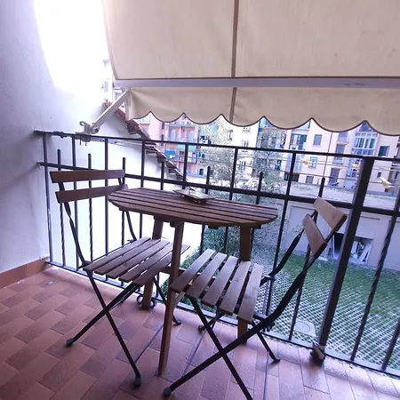 The White House - Palaalpitour E Stadio A 2 Minuti Apartment