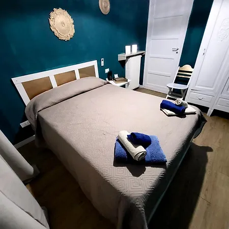 The White House - Palaalpitour E Stadio A 2 Minuti Apartment