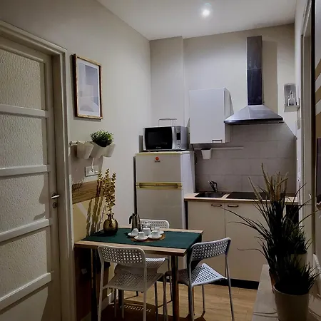 The White House - Palaalpitour E Stadio A 2 Minuti טורינו