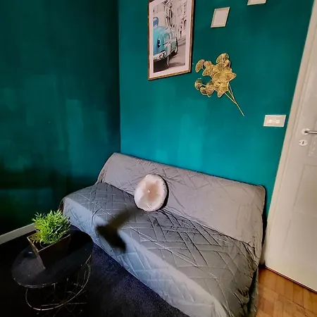 The White House - Palaalpitour E Stadio A 2 Minuti *