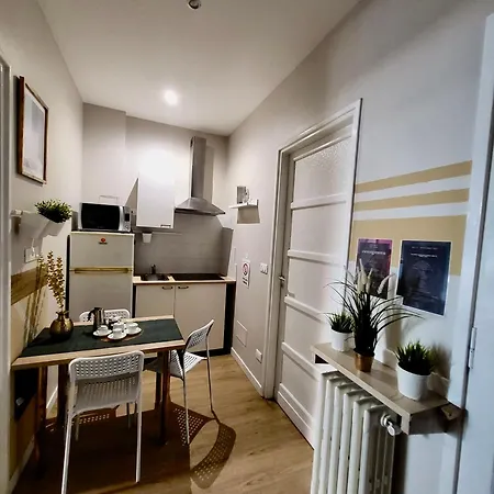 The White House - Palaalpitour E Stadio A 2 Minuti טורינו